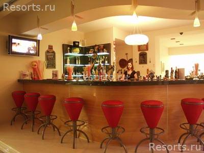 Dennys Inn Hotel 17